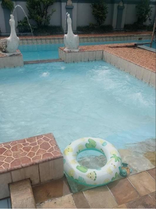 Vila Princess,Sentul 4Bedroom Dan Tenda Camping,Private Pool, Tenis Meja, Mini Billiard, Karaoke, Ayunan,Bbq, 08Satu3 80Satu6 4Satu5Satu Bogor Exteriér fotografie