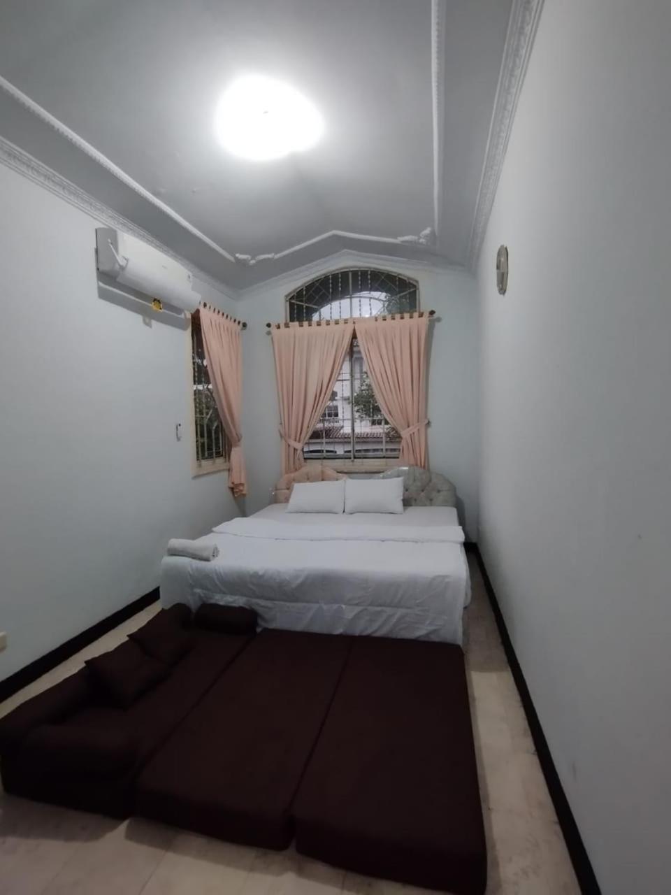Vila Princess,Sentul 4Bedroom Dan Tenda Camping,Private Pool, Tenis Meja, Mini Billiard, Karaoke, Ayunan,Bbq, 08Satu3 80Satu6 4Satu5Satu Bogor Exteriér fotografie