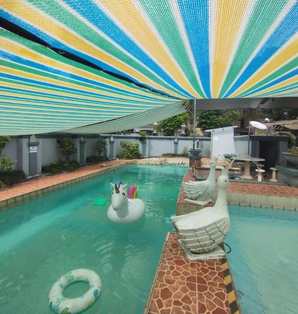 Vila Princess,Sentul 4Bedroom Dan Tenda Camping,Private Pool, Tenis Meja, Mini Billiard, Karaoke, Ayunan,Bbq, 08Satu3 80Satu6 4Satu5Satu Bogor Exteriér fotografie