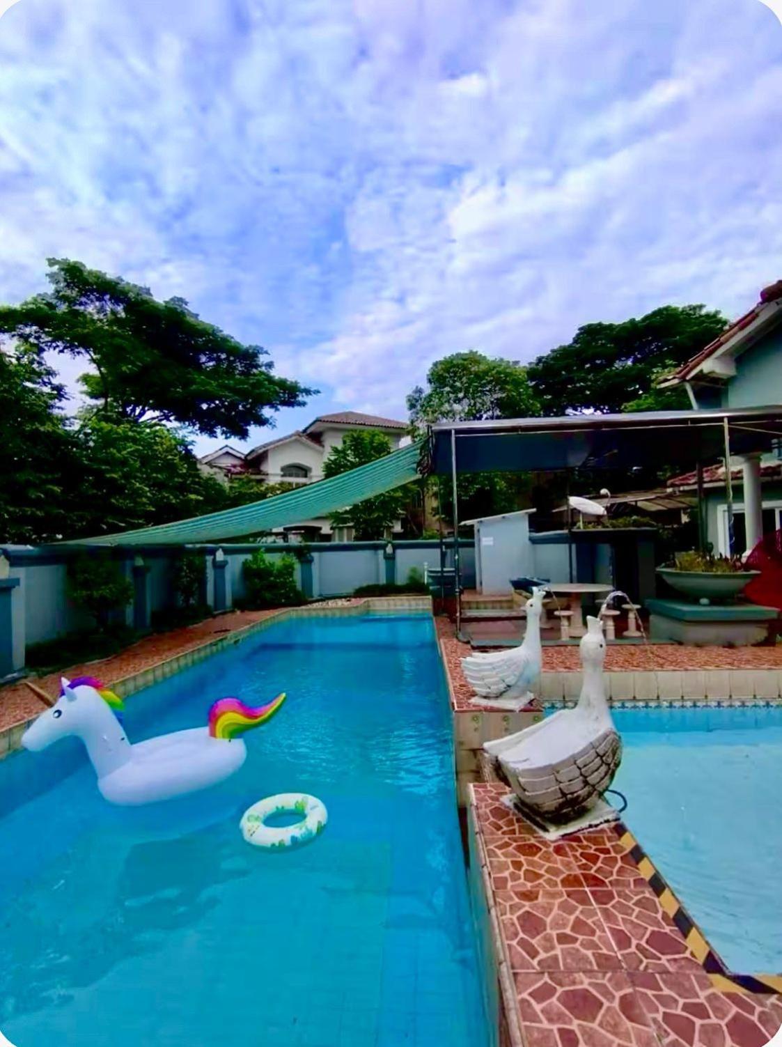 Vila Princess,Sentul 4Bedroom Dan Tenda Camping,Private Pool, Tenis Meja, Mini Billiard, Karaoke, Ayunan,Bbq, 08Satu3 80Satu6 4Satu5Satu Bogor Exteriér fotografie