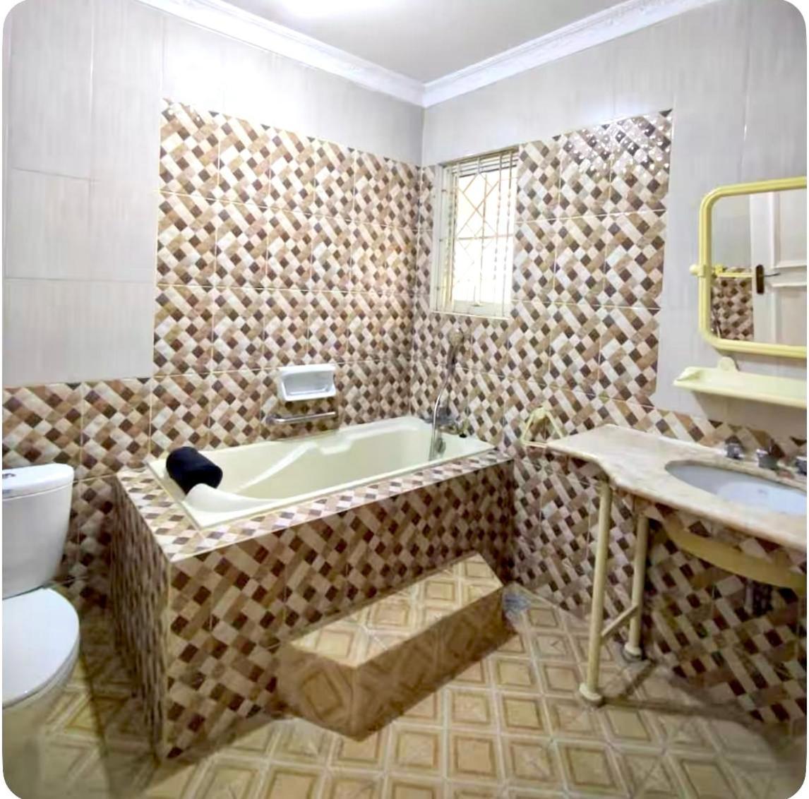 Vila Princess,Sentul 4Bedroom Dan Tenda Camping,Private Pool, Tenis Meja, Mini Billiard, Karaoke, Ayunan,Bbq, 08Satu3 80Satu6 4Satu5Satu Bogor Exteriér fotografie